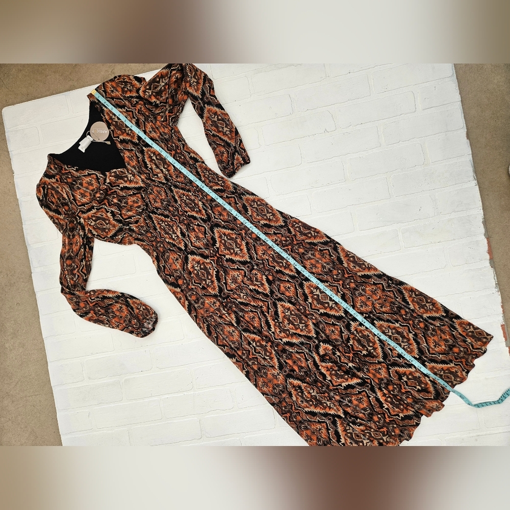 Ikat Dress With Metallic Thread - Picture 11 of 16